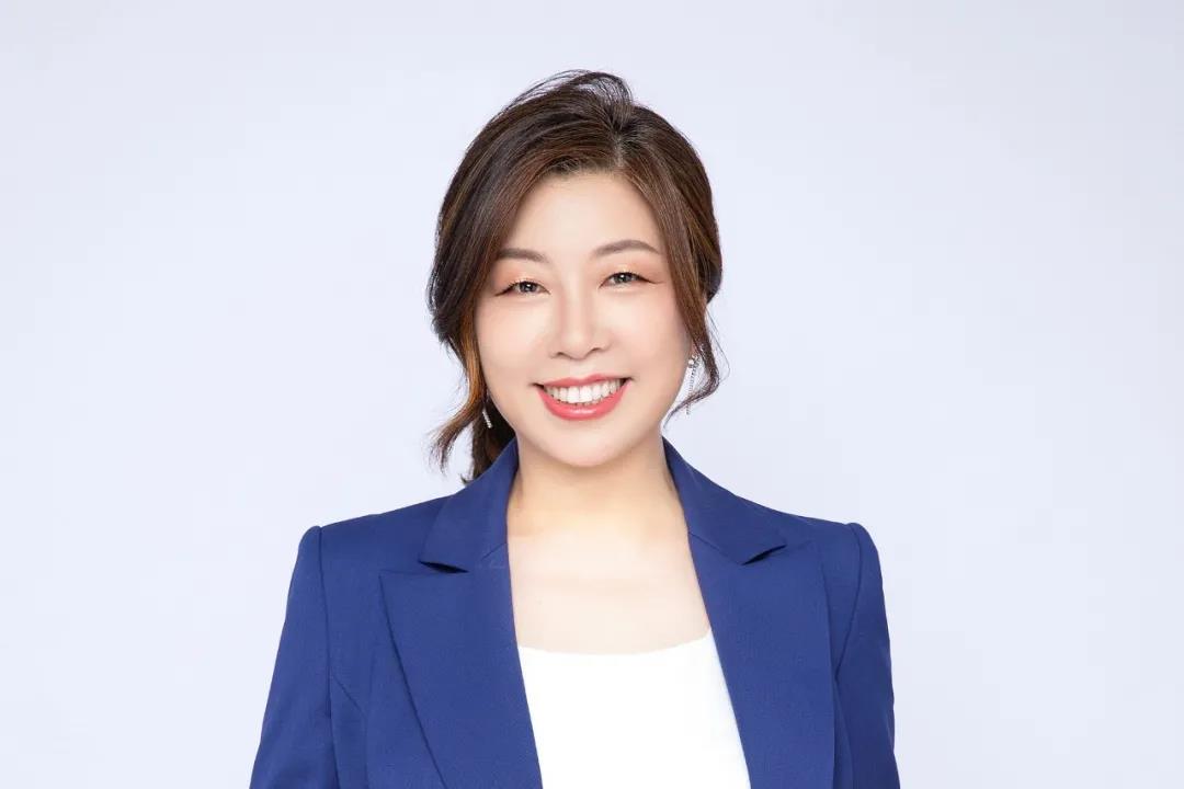 臉書正式改名Meta轉攻VR元宇宙；凱旋公關任命中國首席運營官 | 媒體和傳播業周報