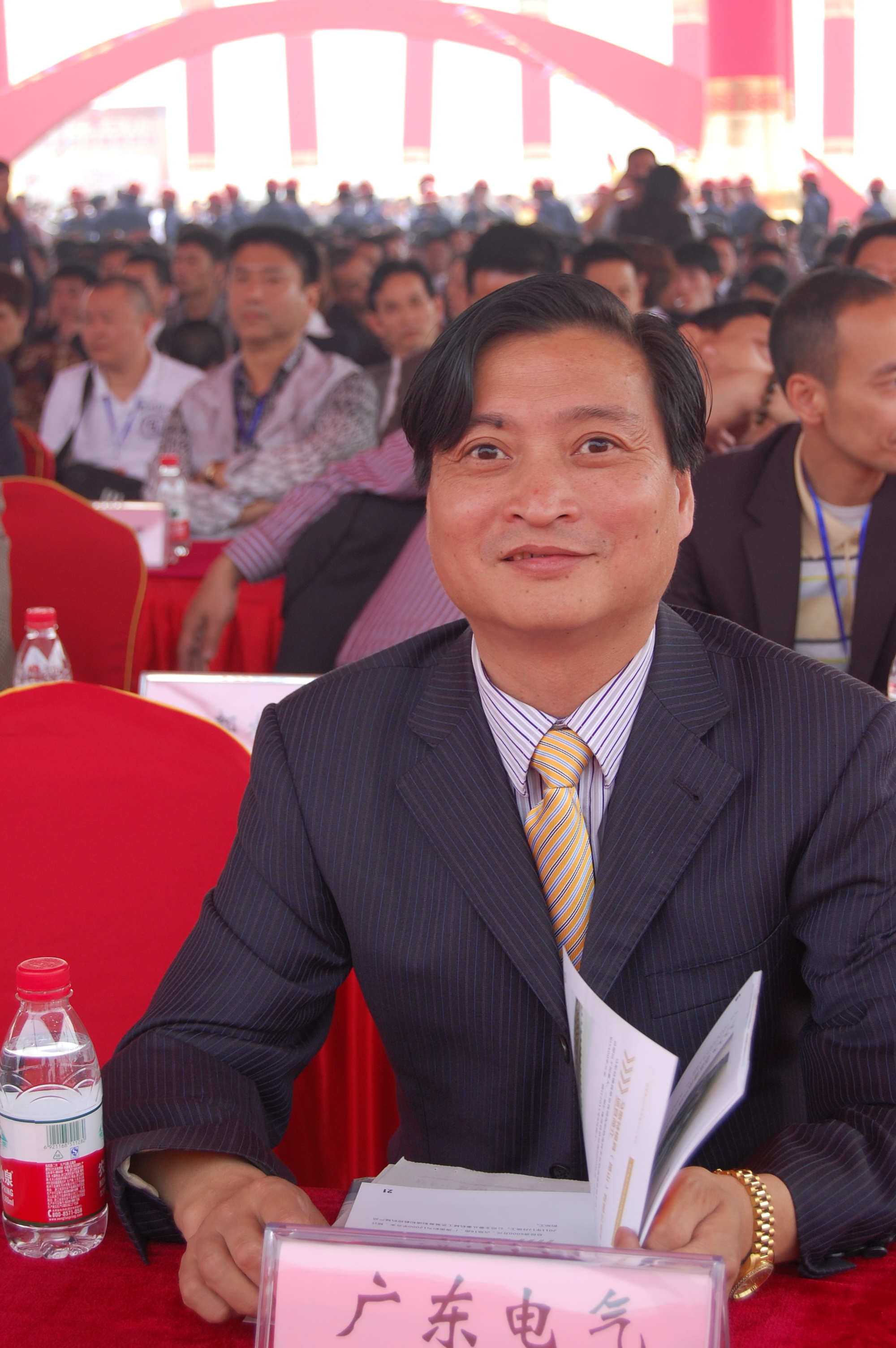 忙在路上的溫州商人：上海勝華電纜集團廣東分公司董事長陳建豐